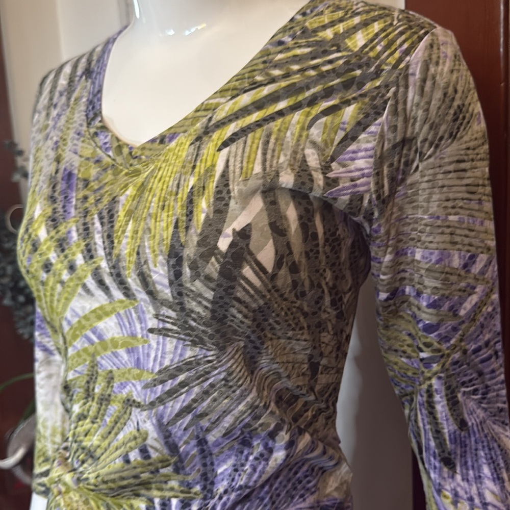 NWT northern reflections size small sheer Women's Multicolor Leaf Print Top
